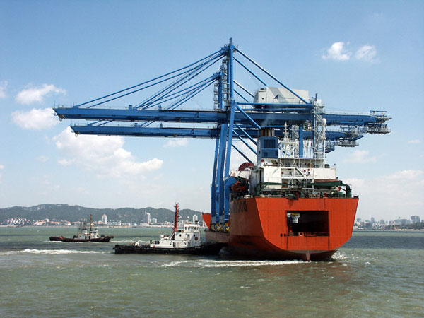 STS Cranes transport